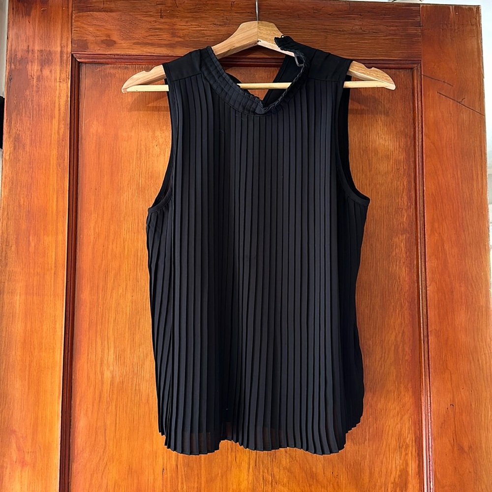 Black Pleated High Neck Tank